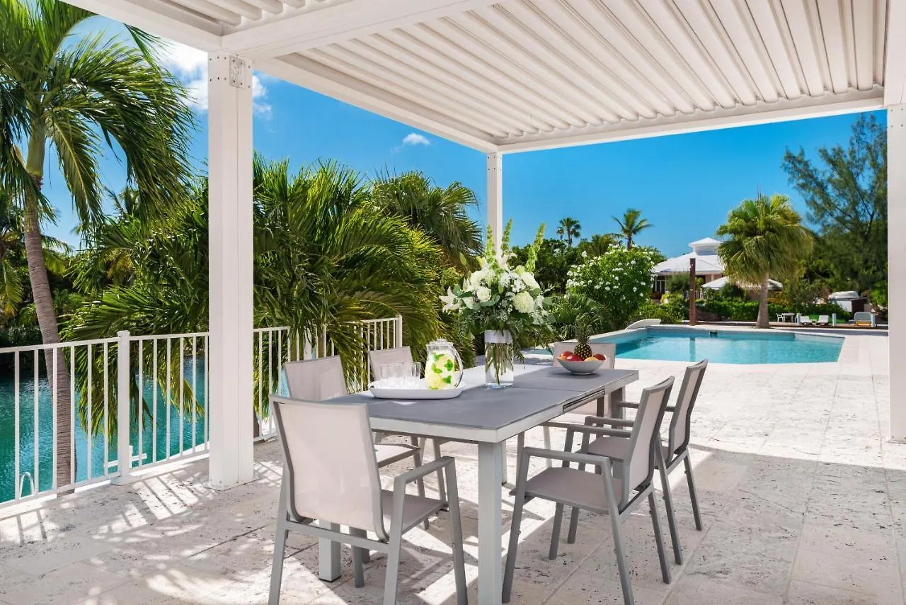 Legacy Villa Long Bay