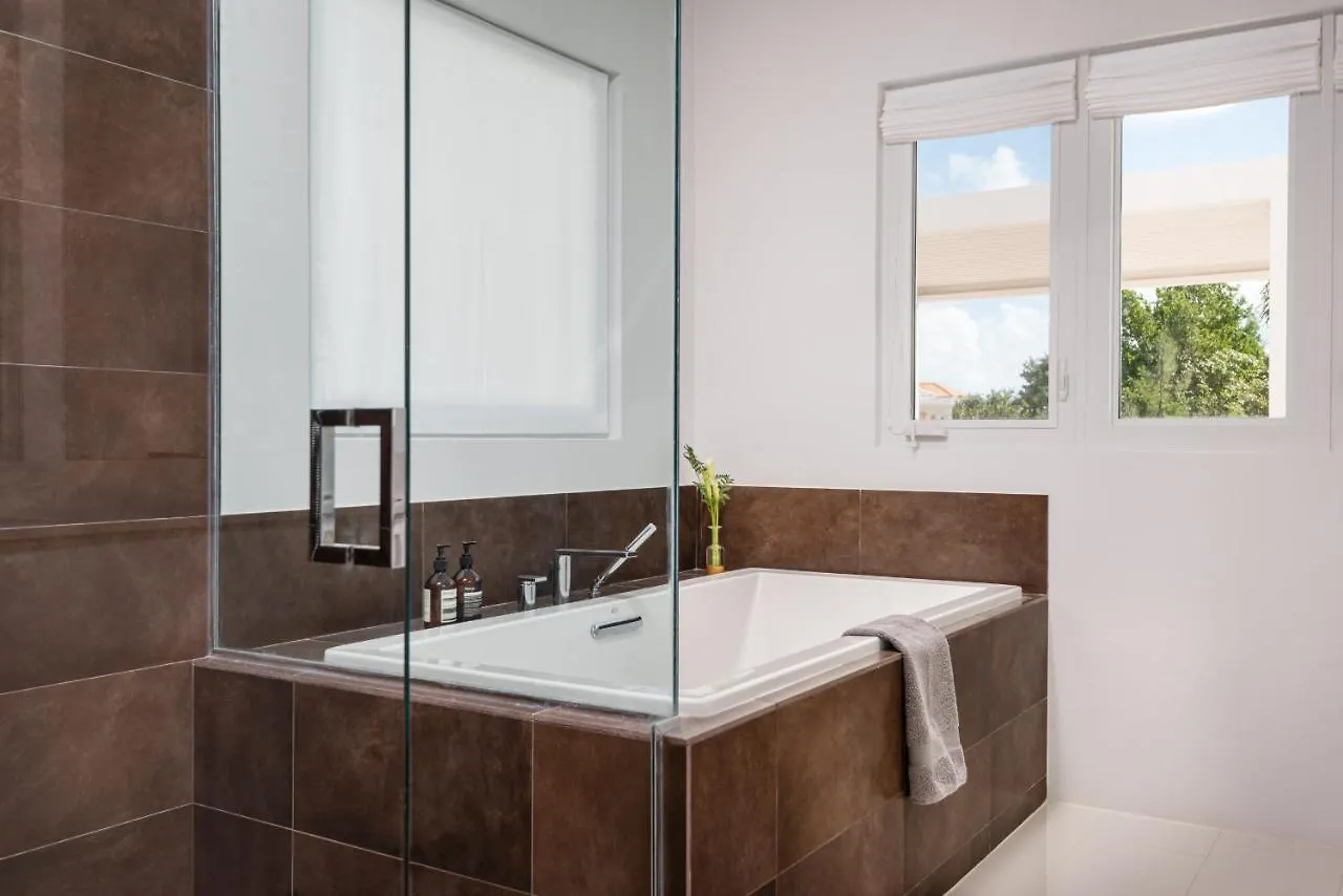 Legacy Villa Long Bay